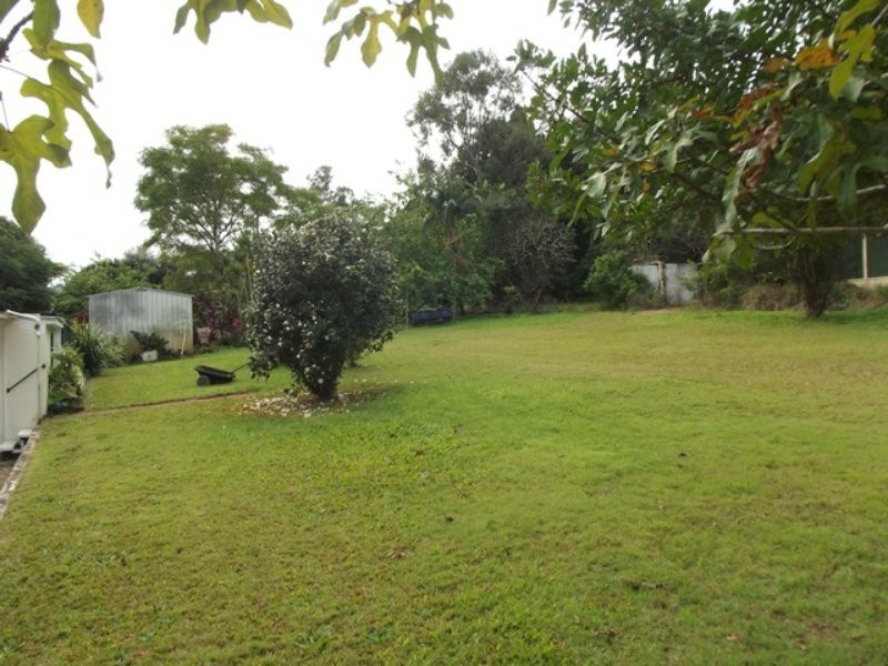 11 Scarborough Terrace, Macleay Island QLD 4184