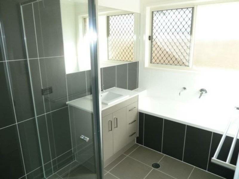 27 Park Edge Place, Redland Bay QLD 4165