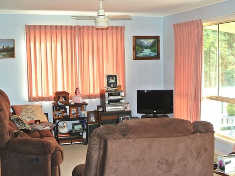 2 Mawarra Street, Macleay Island QLD 4184