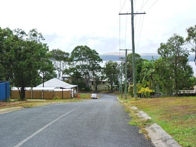 2 Mawarra Street, Macleay Island QLD 4184