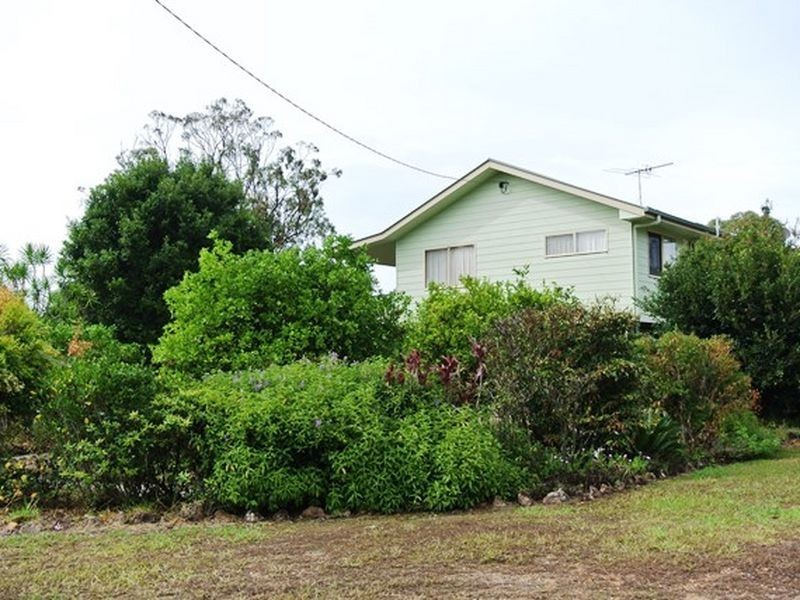 2 Mawarra Street, Macleay Island QLD 4184
