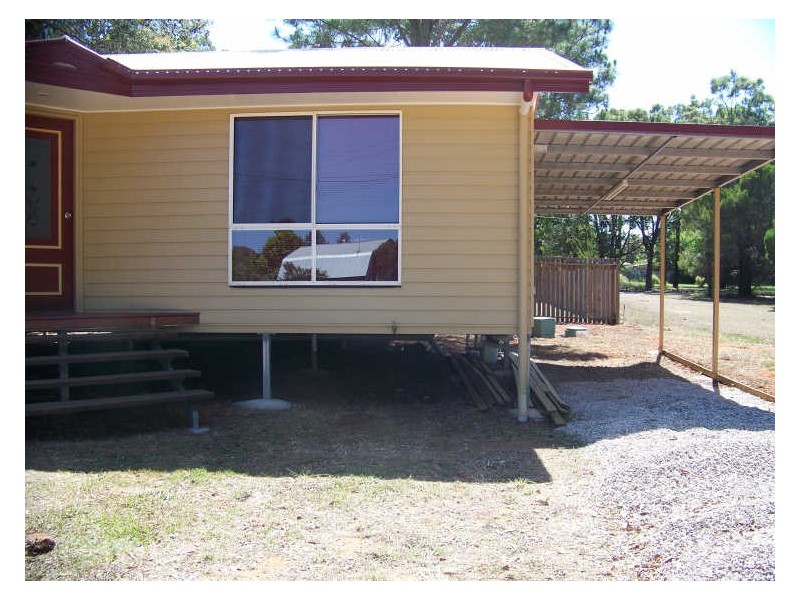 187 High Central, Macleay Island QLD 4184