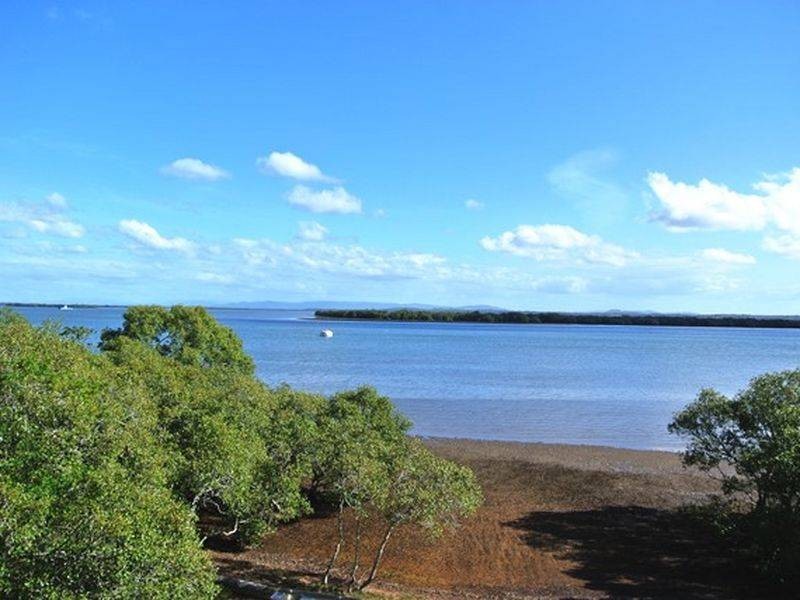 52 Western Road, Macleay Island QLD 4184