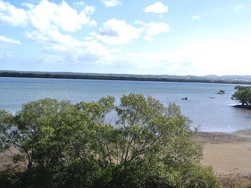 52 Western Road, Macleay Island QLD 4184