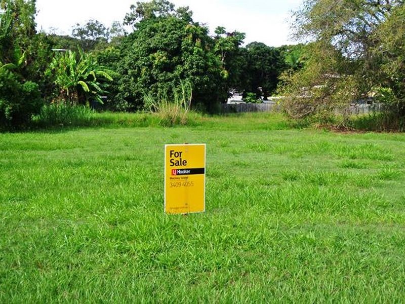 4 Lemontree Drive, Macleay Island QLD 4184