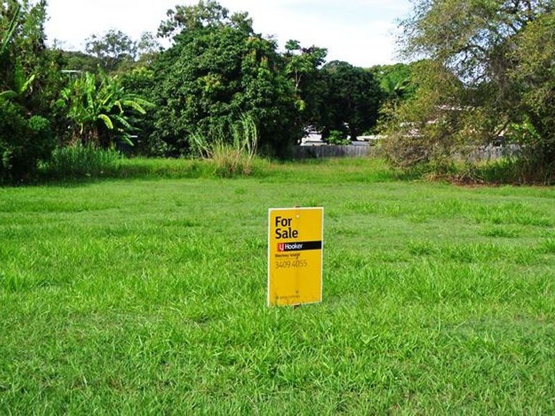4 Lemontree Drive, Macleay Island QLD 4184