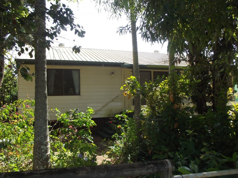 13 Coffea Street, Macleay Island QLD 4184