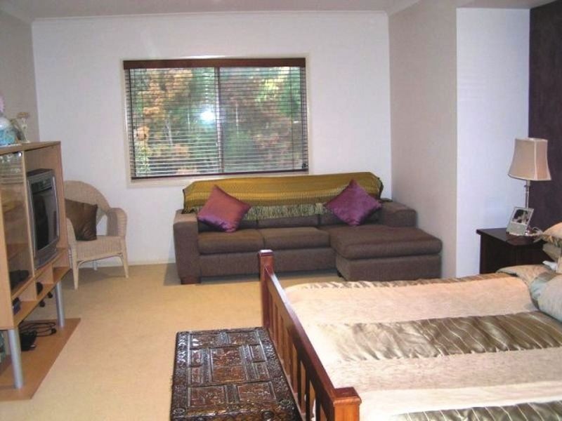 2 President Terrace, Macleay Island QLD 4184