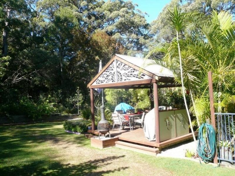 2 President Terrace, Macleay Island QLD 4184