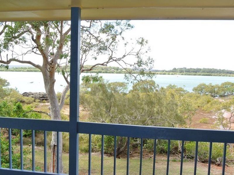 2 Hilda Crescent, Macleay Island QLD 4184
