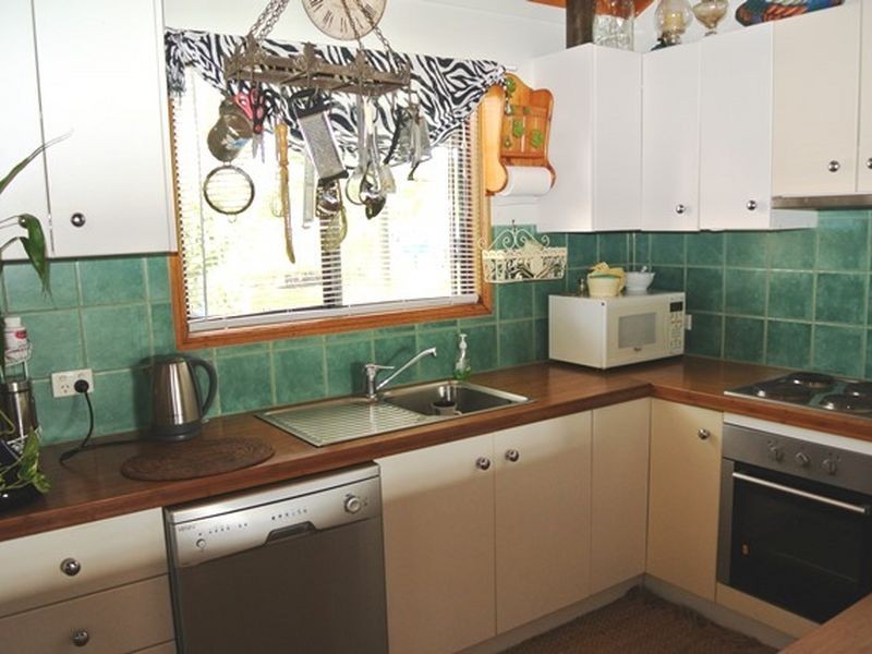 28 Jan Street, Macleay Island QLD 4184