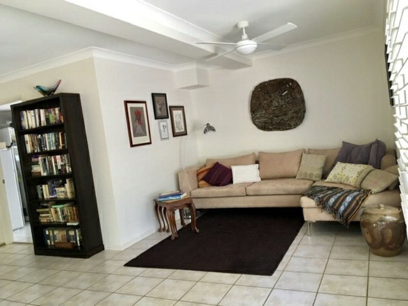 18 The Esplanade, Karragarra Island QLD 4184
