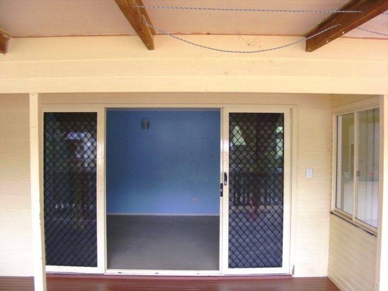 10 Jane Street, Macleay Island QLD 4184