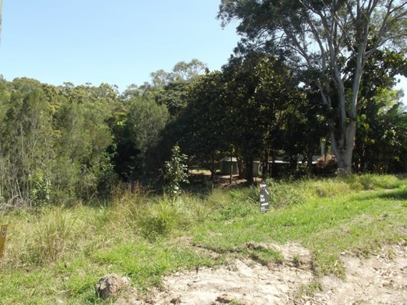 27 Ashton Street, Macleay Island QLD 4184