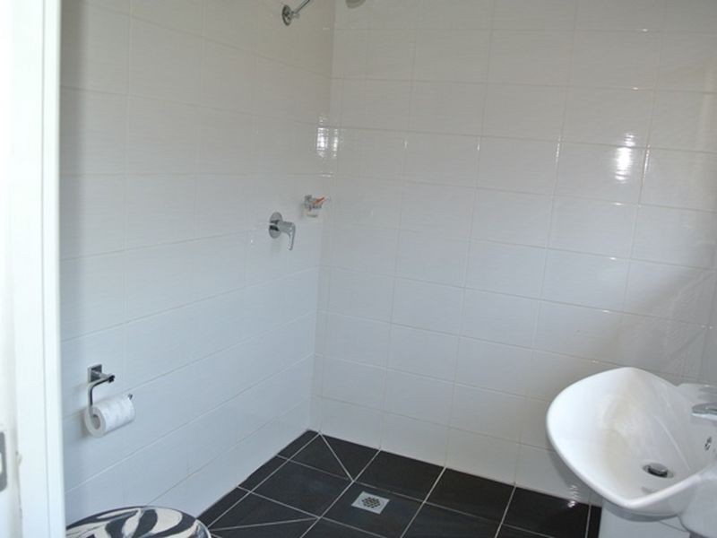 37 Western Road, Macleay Island QLD 4184