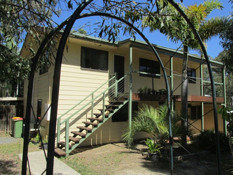 16 Mawson Street, Macleay Island QLD 4184