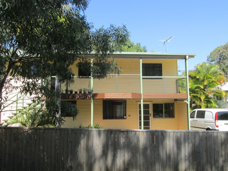 16 Mawson Street, Macleay Island QLD 4184