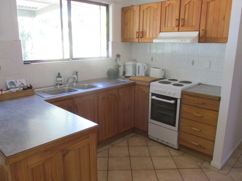 16 Mawson Street, Macleay Island QLD 4184