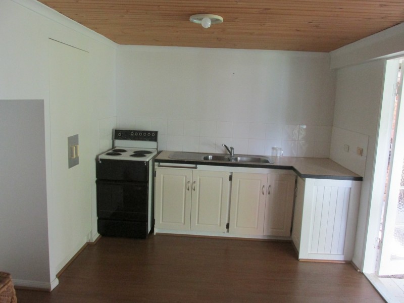 16 Mawson Street, Macleay Island QLD 4184
