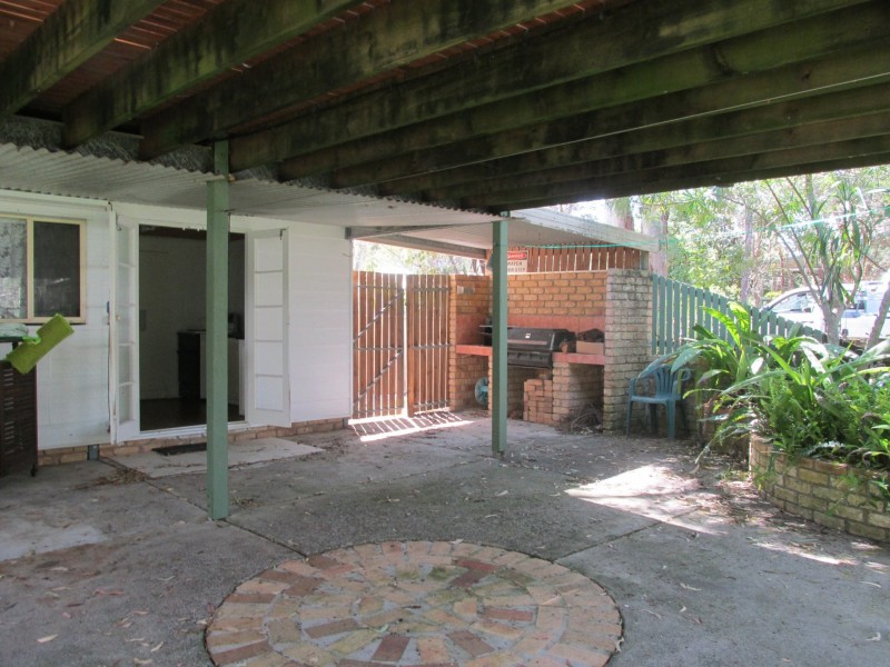 16 Mawson Street, Macleay Island QLD 4184