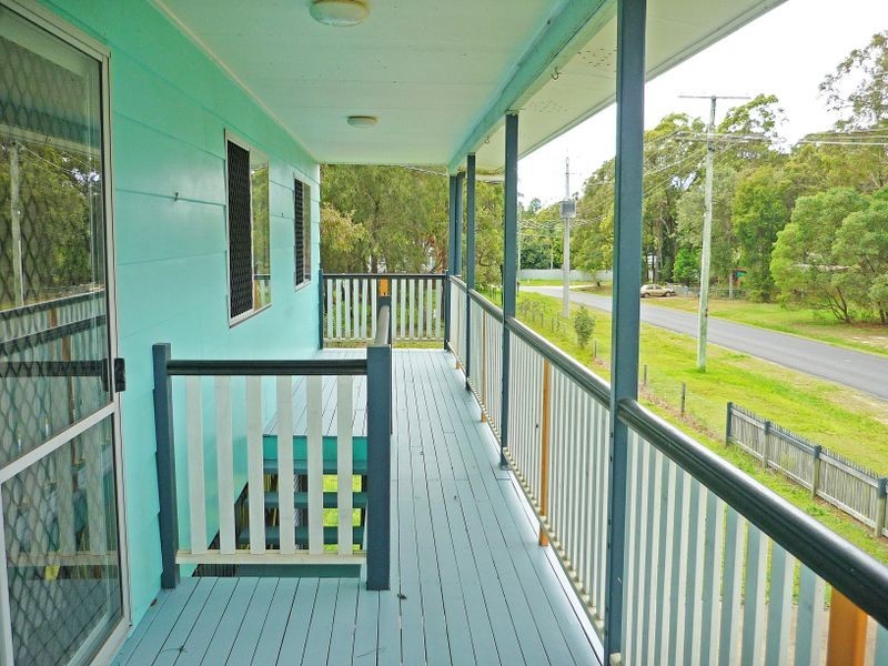 15 Hamilton Parade, Macleay Island QLD 4184