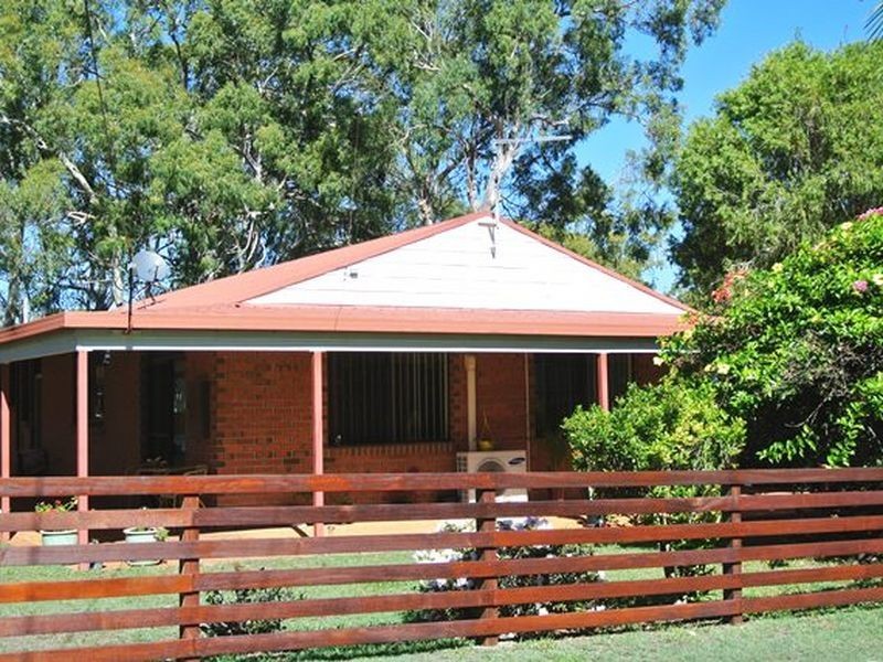 14 Dalpura Street, Macleay Island QLD 4184