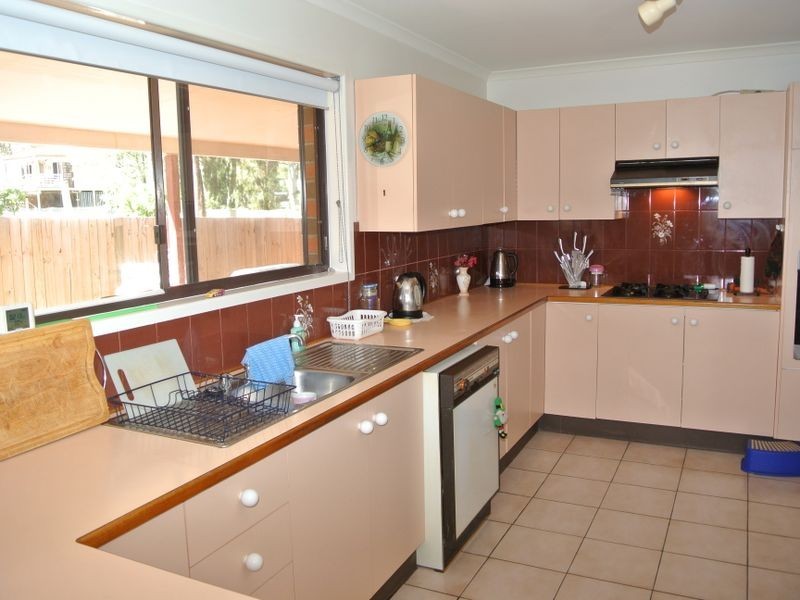 14 Dalpura Street, Macleay Island QLD 4184