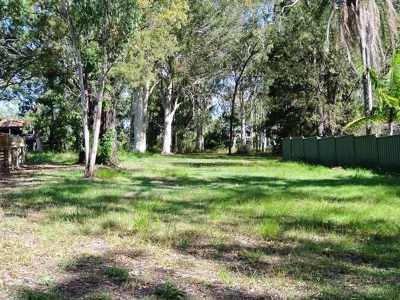 10 Tukkeri Street, Macleay Island QLD 4184