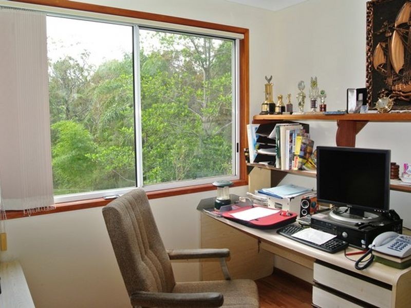 57 Southsea Tce, Macleay Island QLD 4184