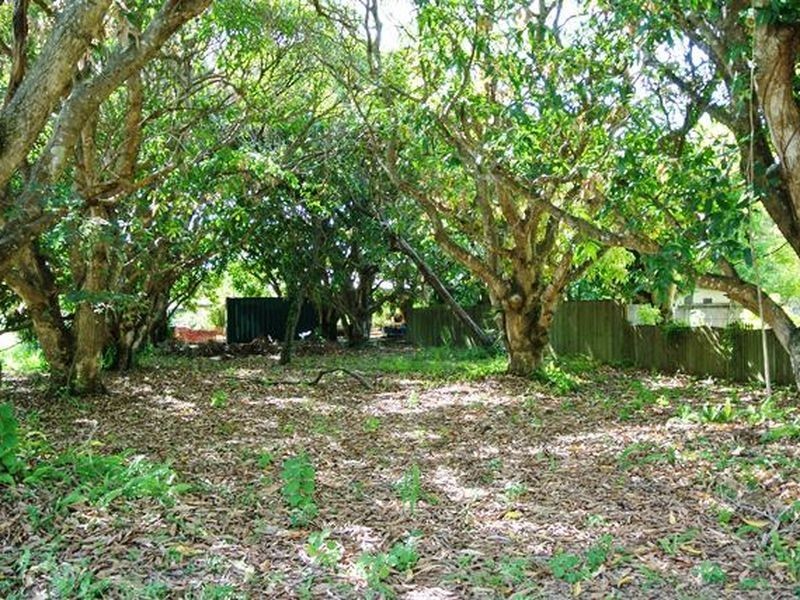 7 Mango Crescent, Macleay Island QLD 4184