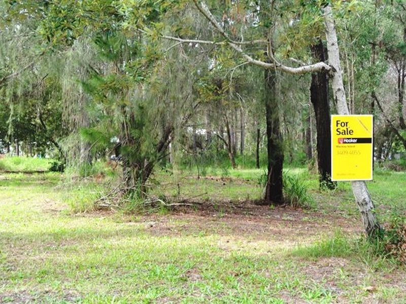 24 Nugent Street, Macleay Island QLD 4184
