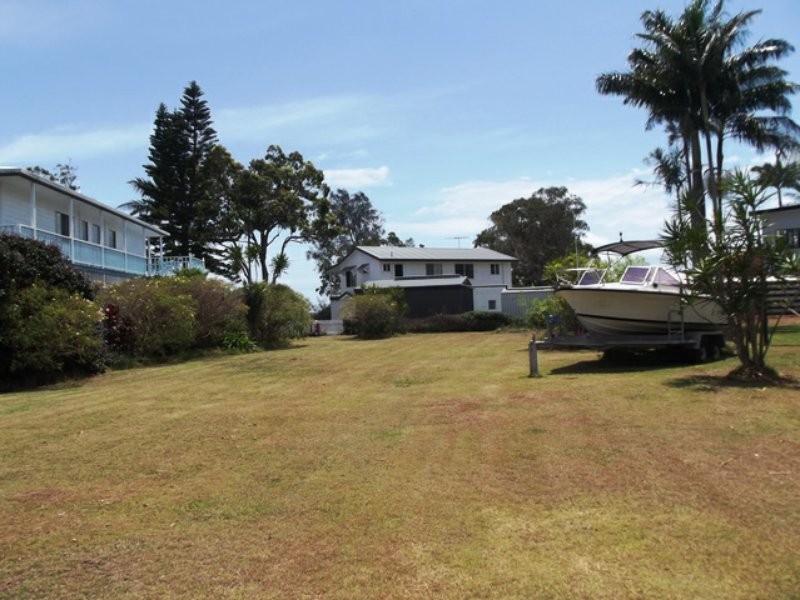 37 Tingara Street, Macleay Island QLD 4184