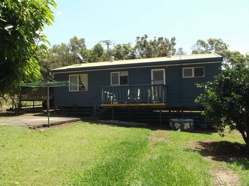 38 Brighton Street, Macleay Island QLD 4184
