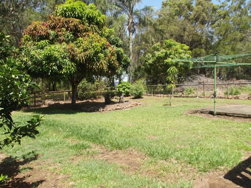 38 Brighton Street, Macleay Island QLD 4184