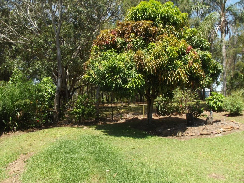 38 Brighton Street, Macleay Island QLD 4184