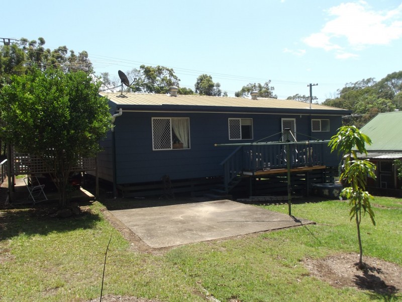 38 Brighton Street, Macleay Island QLD 4184