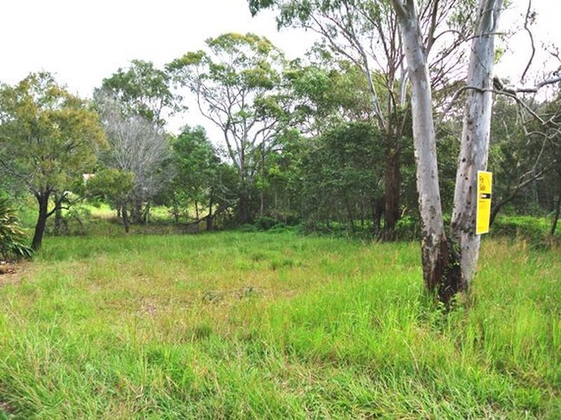 10 Rainbow Avenue, Macleay Island QLD 4184
