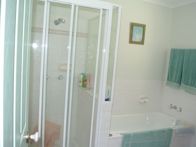 30 Cabriolet Crescent, Macleay Island QLD 4184