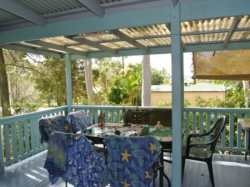 30 Cabriolet Crescent, Macleay Island QLD 4184