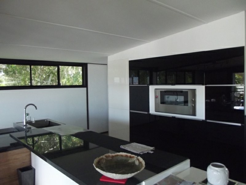 3 Kim Crescent, Macleay Island QLD 4184