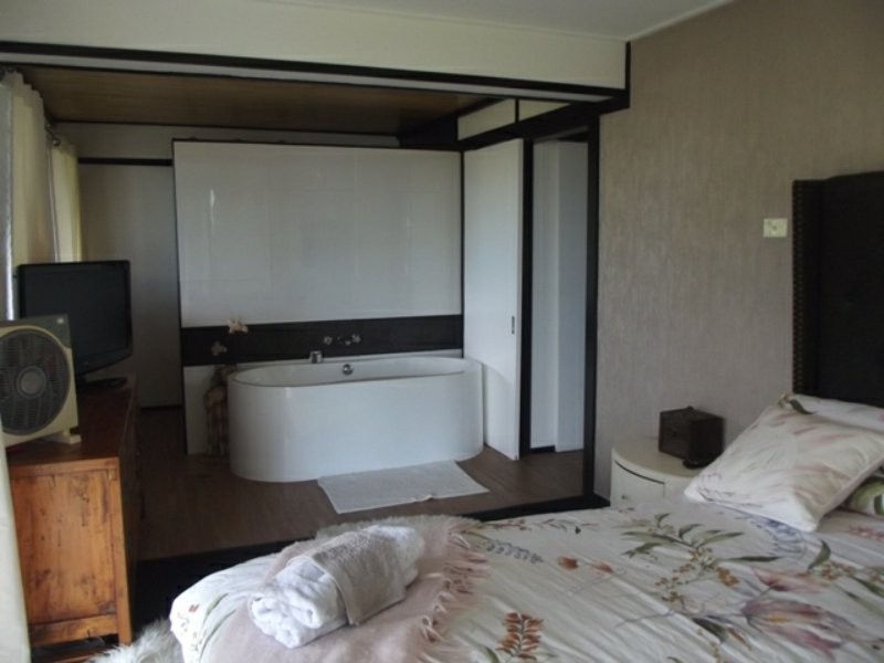 3 Kim Crescent, Macleay Island QLD 4184