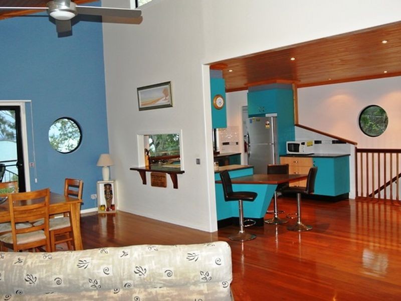 31 Coondooroopa Dve, Macleay Island QLD 4184