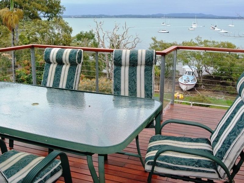 31 Coondooroopa Dve, Macleay Island QLD 4184