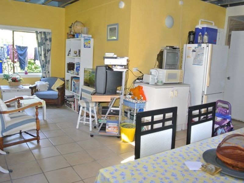 30 Ashton Street, Macleay Island QLD 4184