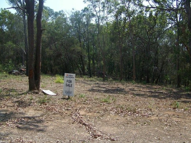 15 FLORA ST, Lamb Island QLD 4184