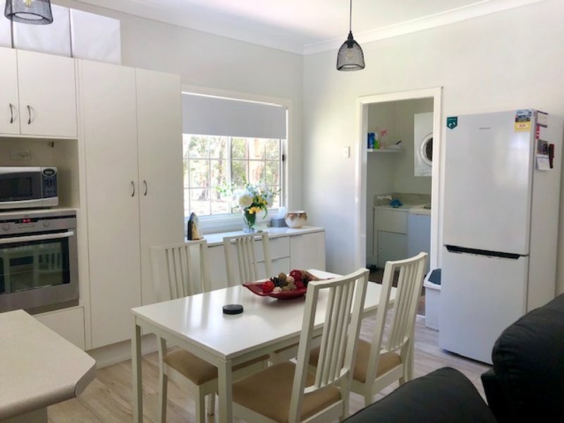 4 Warama Street, Macleay Island QLD 4184