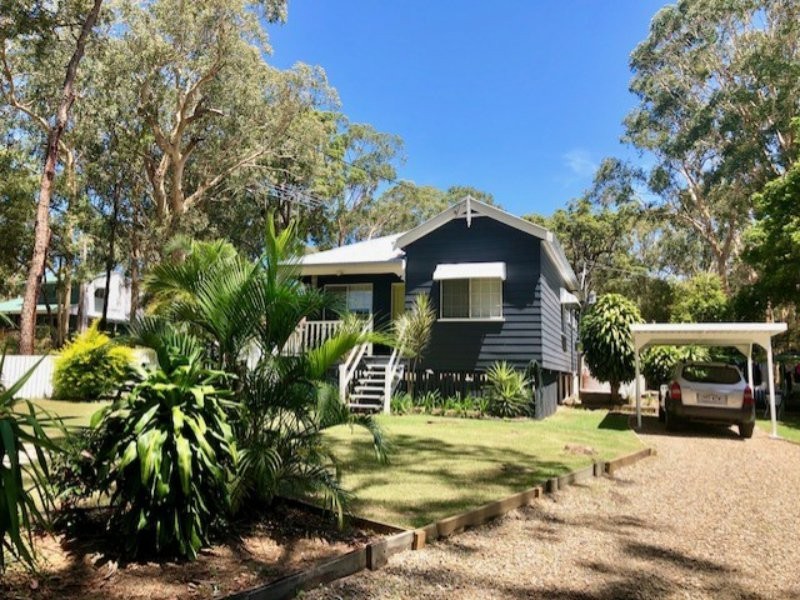 4 Warama Street, Macleay Island QLD 4184