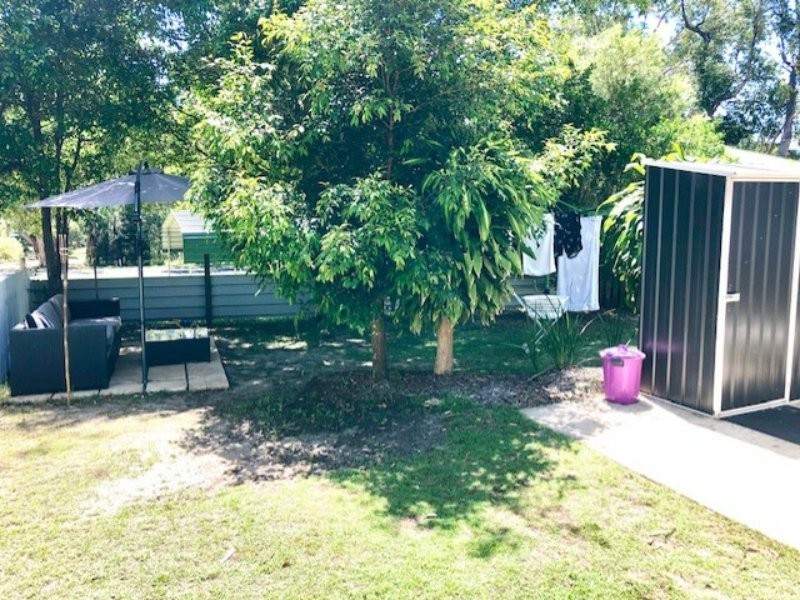 4 Warama Street, Macleay Island QLD 4184