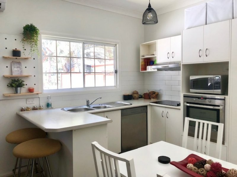 4 Warama Street, Macleay Island QLD 4184