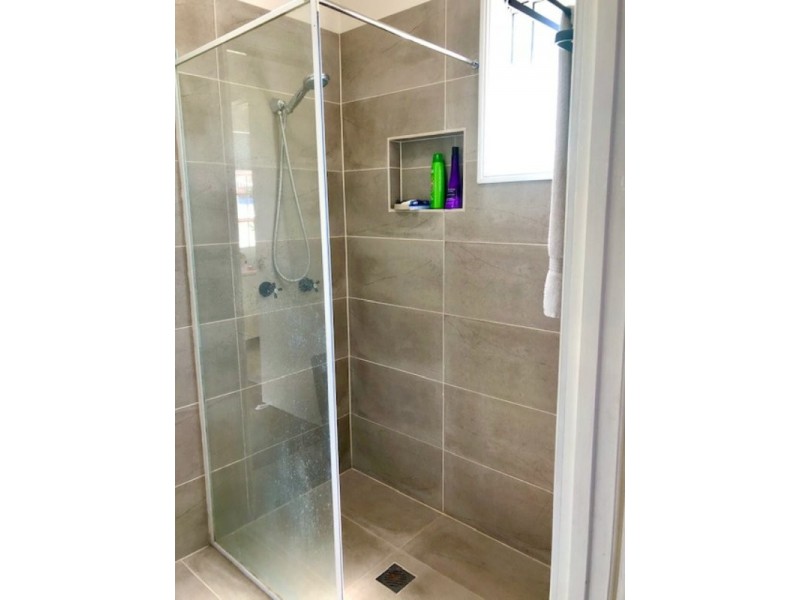 4 Warama Street, Macleay Island QLD 4184